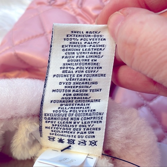 UGG Touchscreen Compatible Quilted Gloves with Genuine Shearling Trim - Picture 5 of 7